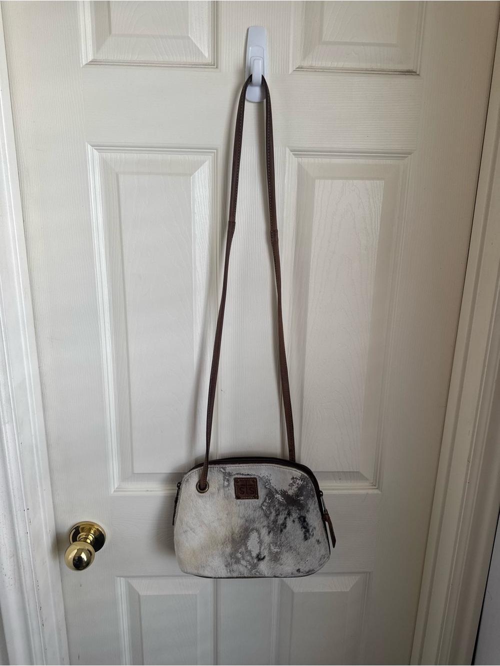 STS Ranch Wear Cowhide Crossbody Purse